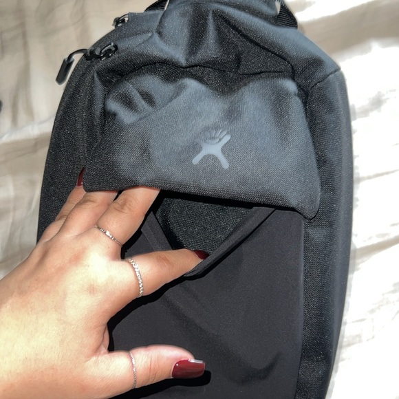 Hydroflask blackpack - Picture 3 of 11